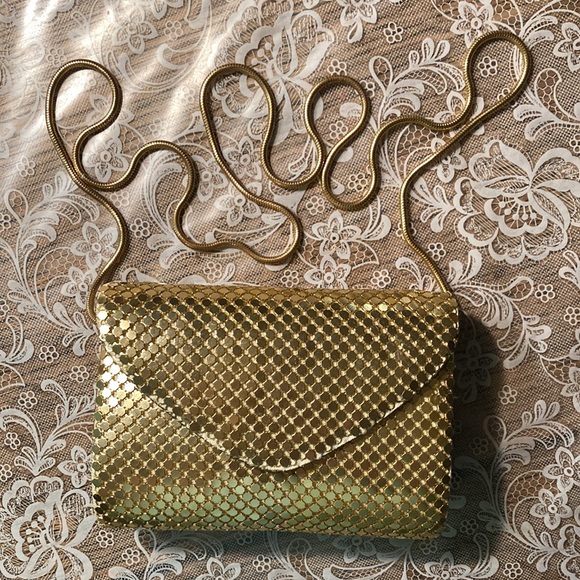 GT metallic evening bag 5 3/4” x 4” w/19” x 2 metallic strap worn in/out. $8 - Picture 3 of 9